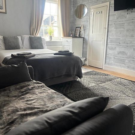 مبيت وإفطار Three Tuns Ashwell المظهر الخارجي الصورة