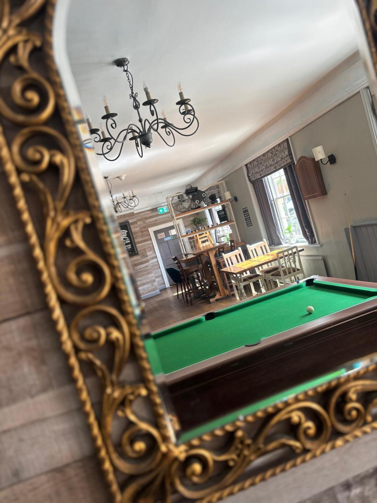 مبيت وإفطار Three Tuns Ashwell المظهر الخارجي الصورة